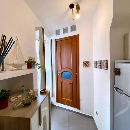 Casa Con Terrazzo In Centro Apartment Naples