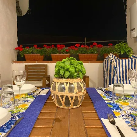 Apartment Casa Con Terrazzo In Centro Naples