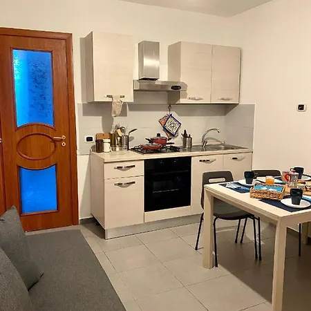 Casa Con Terrazzo In Centro * Naples